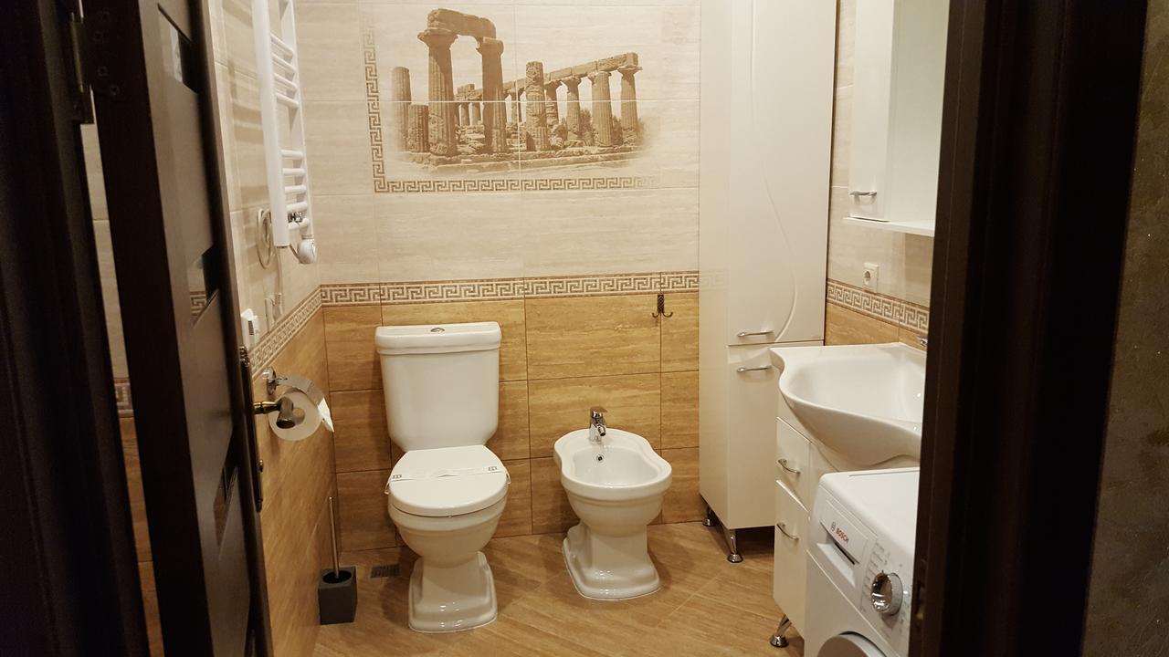 Mimino Apartment Deluxe First Line Batumi Exterior foto