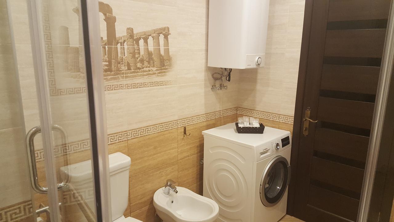 Mimino Apartment Deluxe First Line Batumi Exterior foto